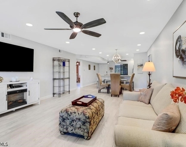 5792 Deauville Circle - Photo Thumbnail 19
