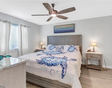 5792 Deauville Circle - Photo Thumbnail 10