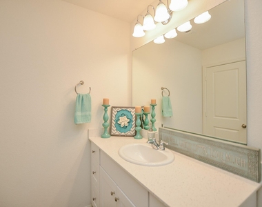1025 Long Bay Ct - Photo Thumbnail 25