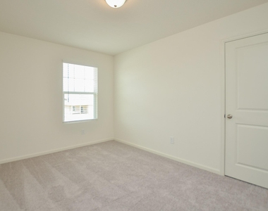 1025 Long Bay Ct - Photo Thumbnail 23