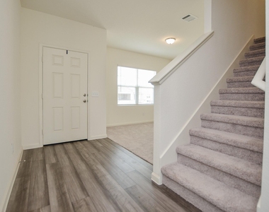 1025 Long Bay Ct - Photo Thumbnail 19