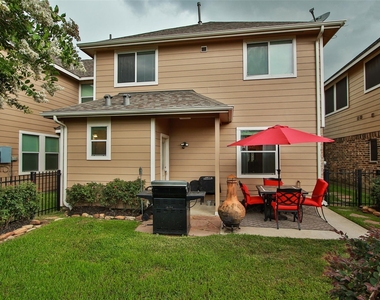 8517 Sunset Loch Drive - Photo Thumbnail 19