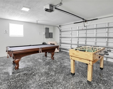 955 Iris Court - Photo Thumbnail 21
