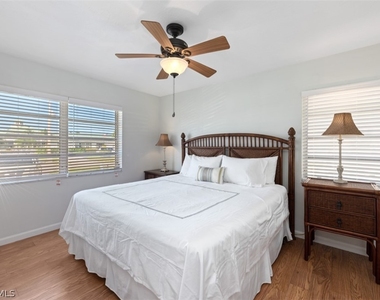 955 Iris Court - Photo Thumbnail 13