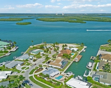955 Iris Court - Photo Thumbnail 24