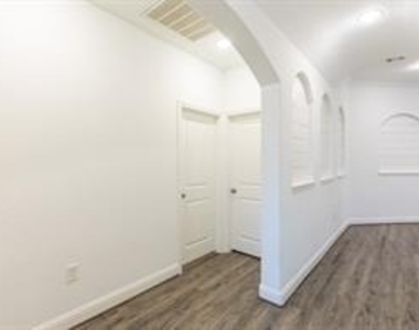 3002 Arkansas Avenue - Photo Thumbnail 23