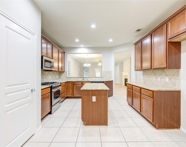 9503 Herons Grove Lane - Photo Thumbnail 9