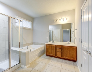 9503 Herons Grove Lane - Photo Thumbnail 25