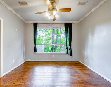 201 Vanderpool Lane - Photo Thumbnail 15