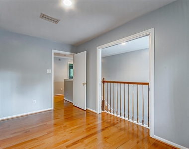 201 Vanderpool Lane - Photo Thumbnail 27