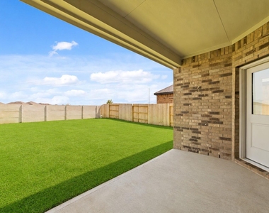 6738 Violet Clover Avenue - Photo Thumbnail 20