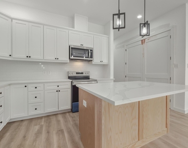 117 Capetown Lane - Photo Thumbnail 18