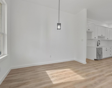 117 Capetown Lane - Photo Thumbnail 20
