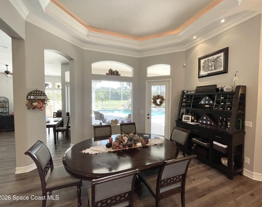1479 Southpointe Court - Photo Thumbnail 4