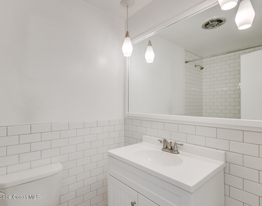 300 Amherst Avenue - Photo Thumbnail 17