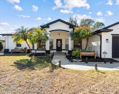 356 Olster Street Sw - Photo Thumbnail 3