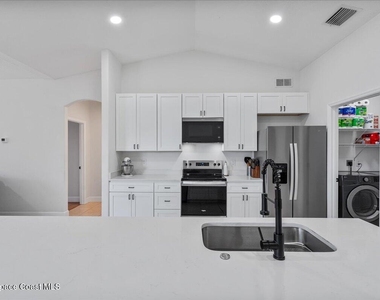356 Olster Street Sw - Photo Thumbnail 11