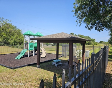 4570 Radiant Way - Photo Thumbnail 26