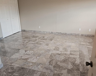 4570 Radiant Way - Photo Thumbnail 11
