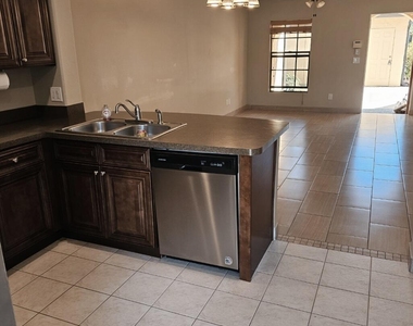 4570 Radiant Way - Photo Thumbnail 6