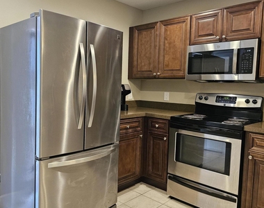 4570 Radiant Way - Photo Thumbnail 5