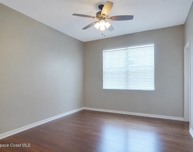 3273 Candia Drive - Photo Thumbnail 2