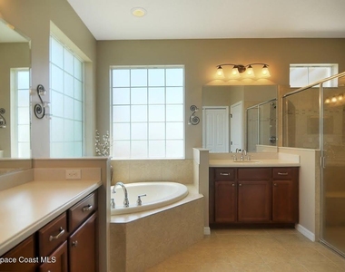 3273 Candia Drive - Photo Thumbnail 7