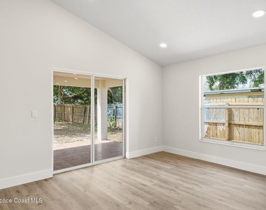 3009 Elizabeth Street - Photo Thumbnail 7