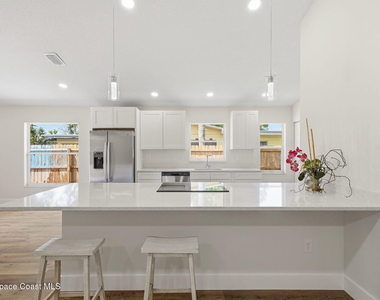 3009 Elizabeth Street - Photo Thumbnail 4