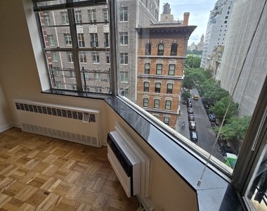 Madison avenue & 88th street - Photo Thumbnail 6