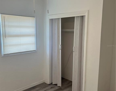 5906 S 81st Street - Photo Thumbnail 22