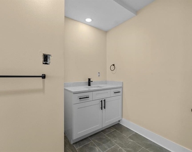 10707 N Rome Avenue - Photo Thumbnail 50