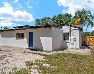 10707 N Rome Avenue - Photo Thumbnail 6