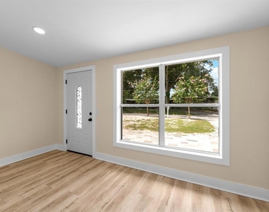 10707 N Rome Avenue - Photo Thumbnail 43