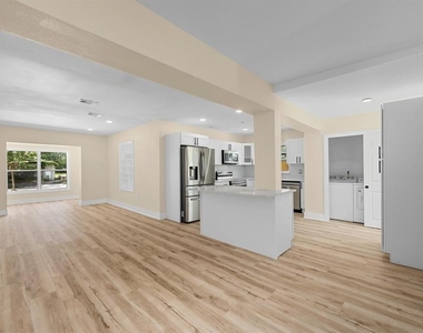 10707 N Rome Avenue - Photo Thumbnail 20