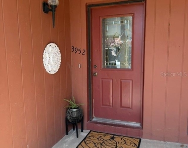 3952 Elvira Court - Photo Thumbnail 2