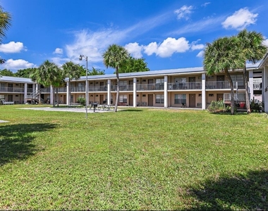 4410 N Hale Avenue - Photo Thumbnail 3