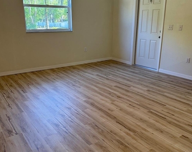 623 Beckett Way - Photo Thumbnail 5