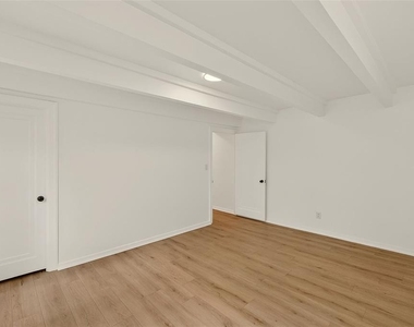 925 16th Avenue N - Photo Thumbnail 16