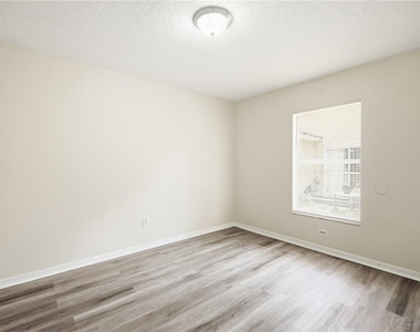 3716 N 31st Street - Photo Thumbnail 11