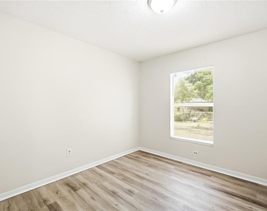 3716 N 31st Street - Photo Thumbnail 13
