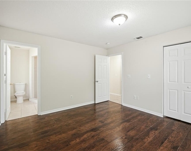 3716 N 31st Street - Photo Thumbnail 9