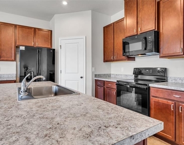 10735 Hawks Landing Drive - Photo Thumbnail 7