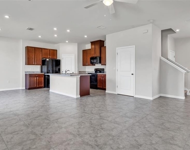 10735 Hawks Landing Drive - Photo Thumbnail 4