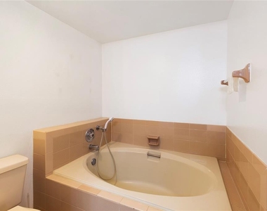 2651 Michael Place - Photo Thumbnail 17