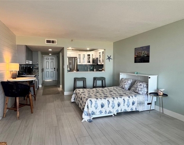 1250 Gulf Boulevard - Photo Thumbnail 13
