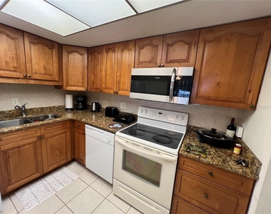 4900 Brittany Drive S - Photo Thumbnail 19