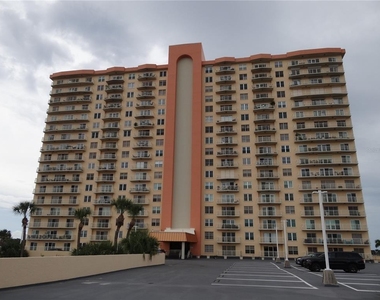 4900 Brittany Drive S - Photo Thumbnail 27
