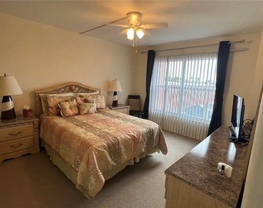4900 Brittany Drive S - Photo Thumbnail 22