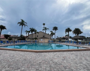 4900 Brittany Drive S - Photo Thumbnail 1